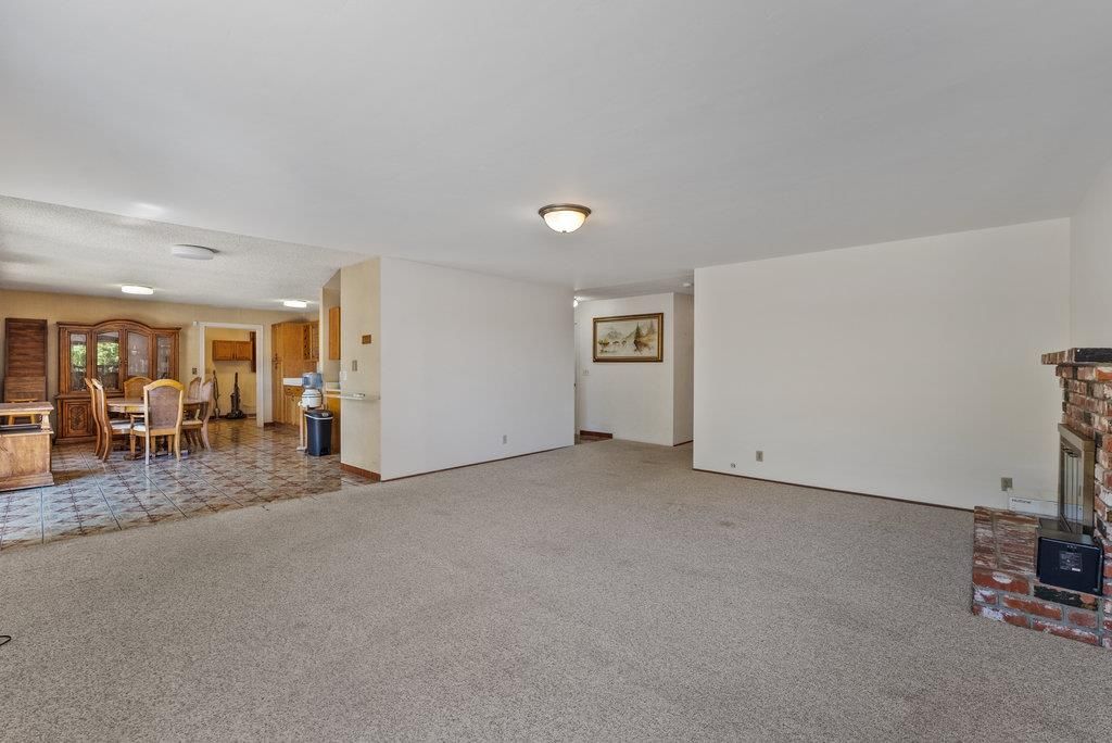 Dining room, Fireplace, Interior
