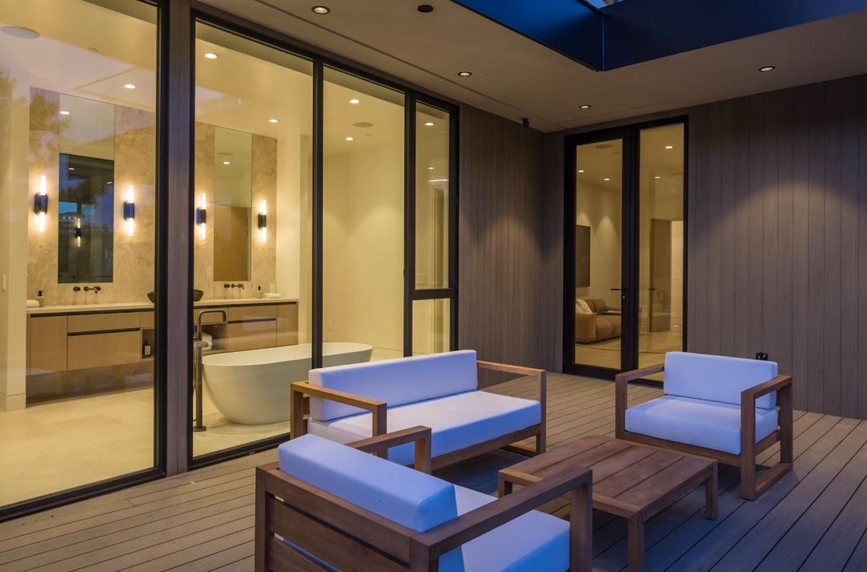 Bathroom, Free Standing Baths, Interior, Recessed Lighting, Wood Texture Flooring