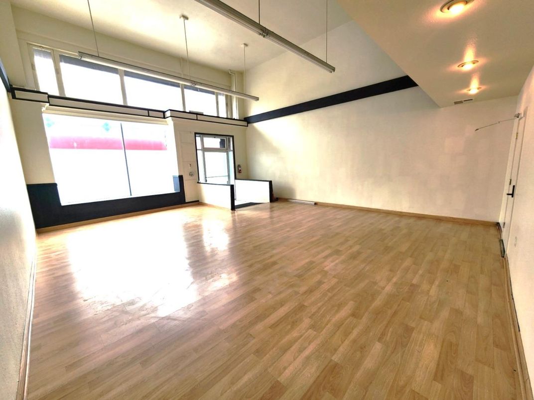 Empty room, Interior, Pendant Lights, Wood Texture Flooring