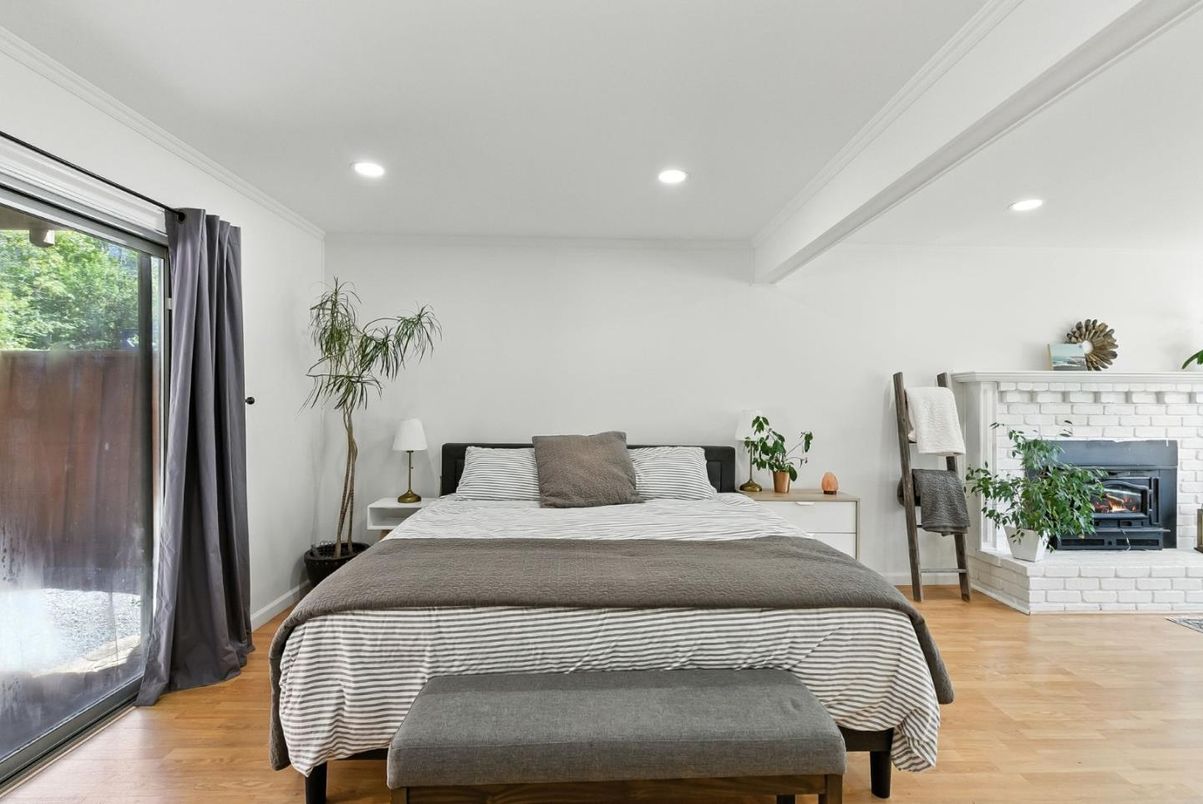 Bedroom, Fireplace, Interior, Recessed Lighting, Wood Texture Flooring