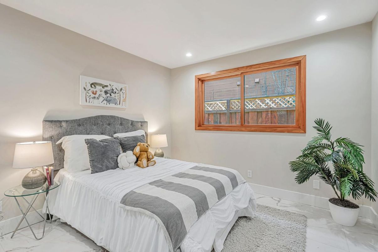 Bedroom, Interior, Marble, Recessed Lighting
