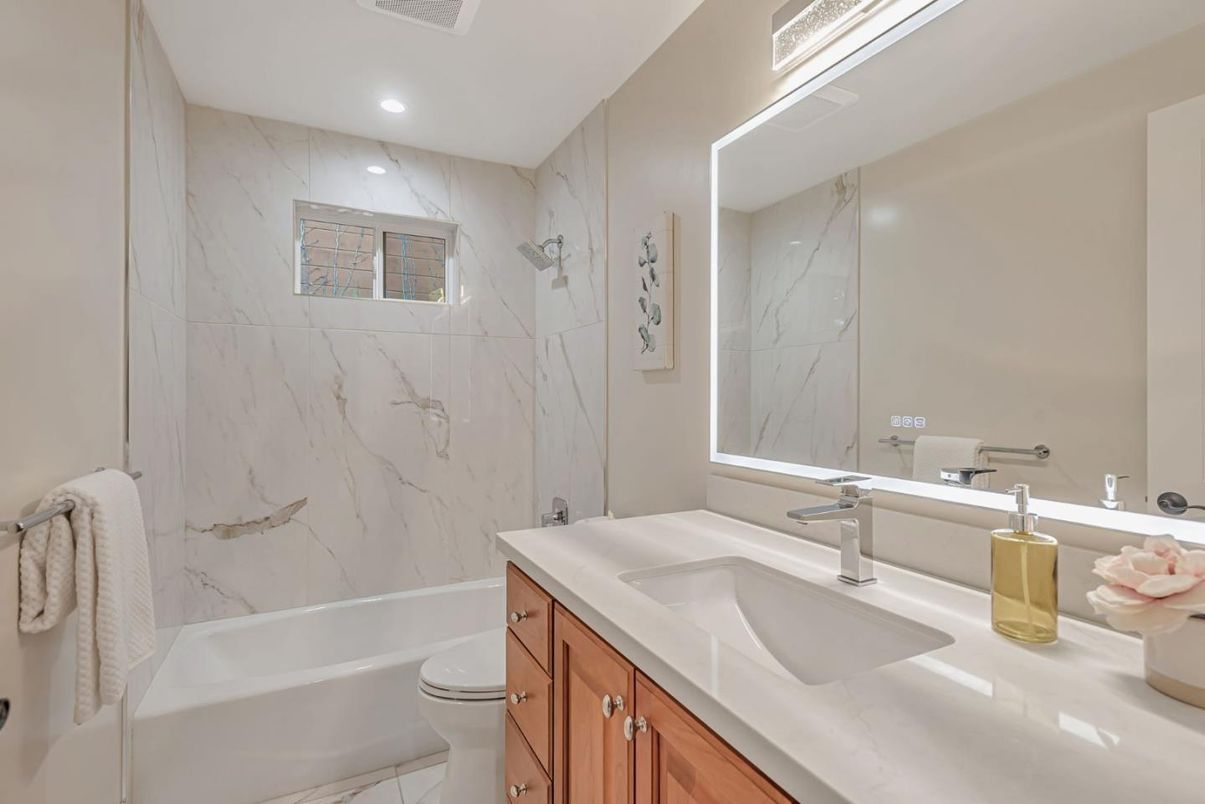 Bathroom, Interior, Marble Walls, Recessed Lighting