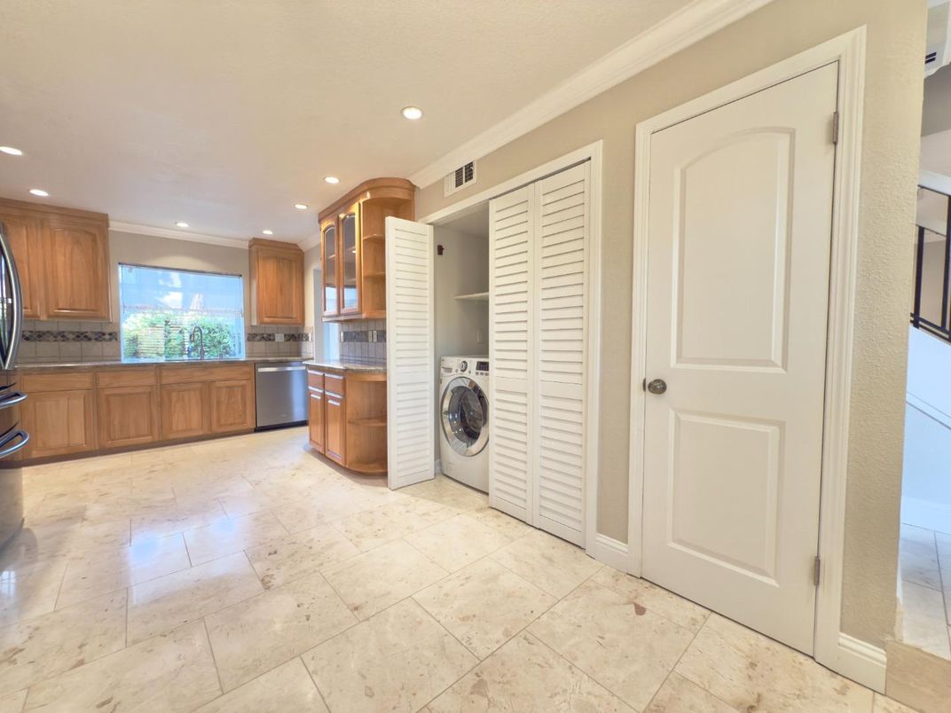 Interior, Kitchen, Recessed Lighting, Stainless Steel Appliances, Washer