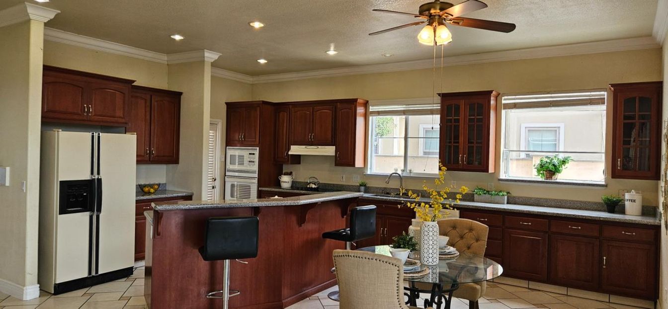 Interior, Kitchen, Recessed Lighting