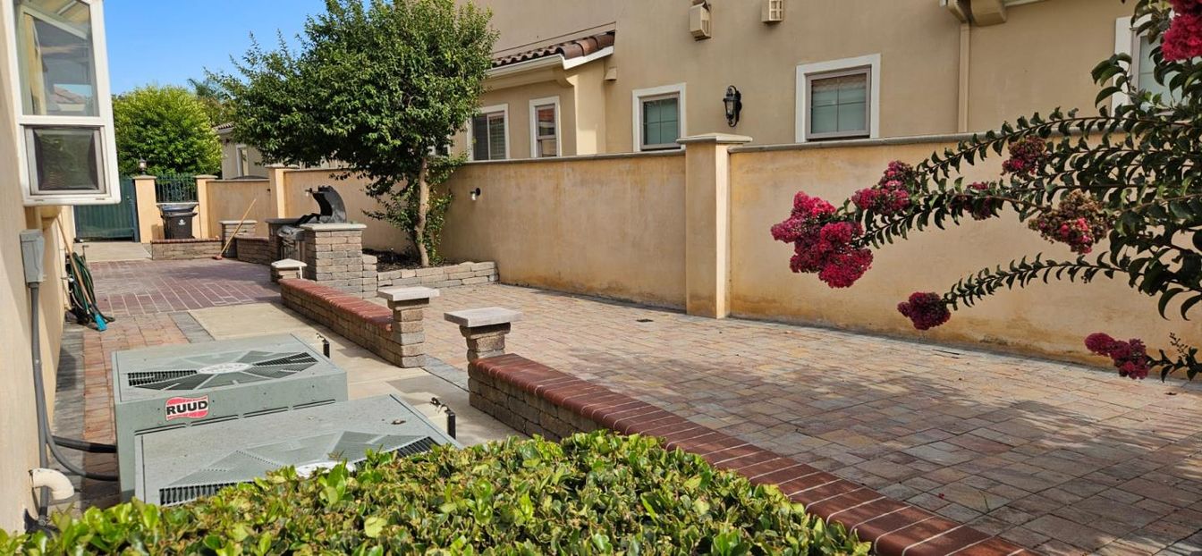Exterior, Outdoor Kitchen