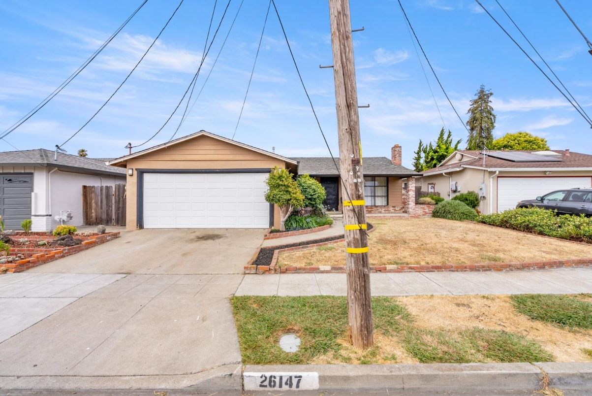 Attached, Detached Garage, Exterior, Facade, Solar Panels, Ranch