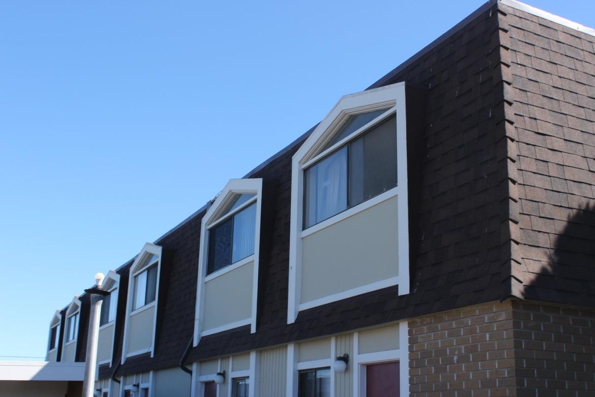 Exterior, Facade, None