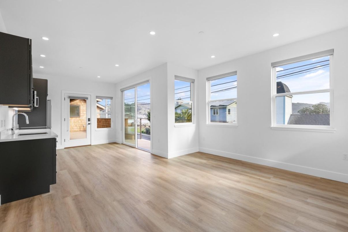 Empty room, Interior, Kitchen, Recessed Lighting, Wood Texture Flooring