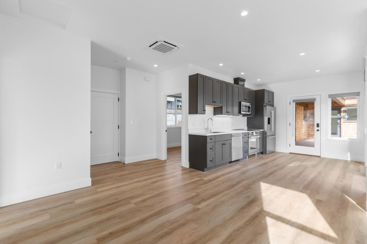 Interior, Kitchen, Recessed Lighting, Wood Texture Flooring