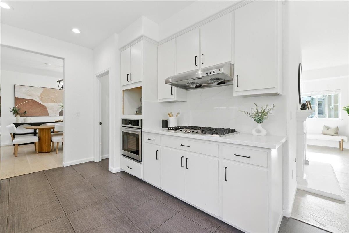 Dining room, Interior, Kitchen, Recessed Lighting