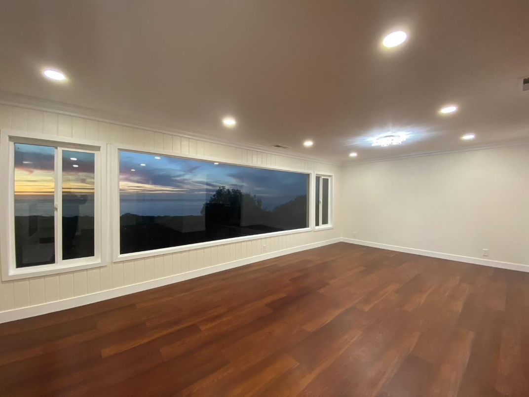 Empty room, Interior, Recessed Lighting, Wood Texture Flooring
