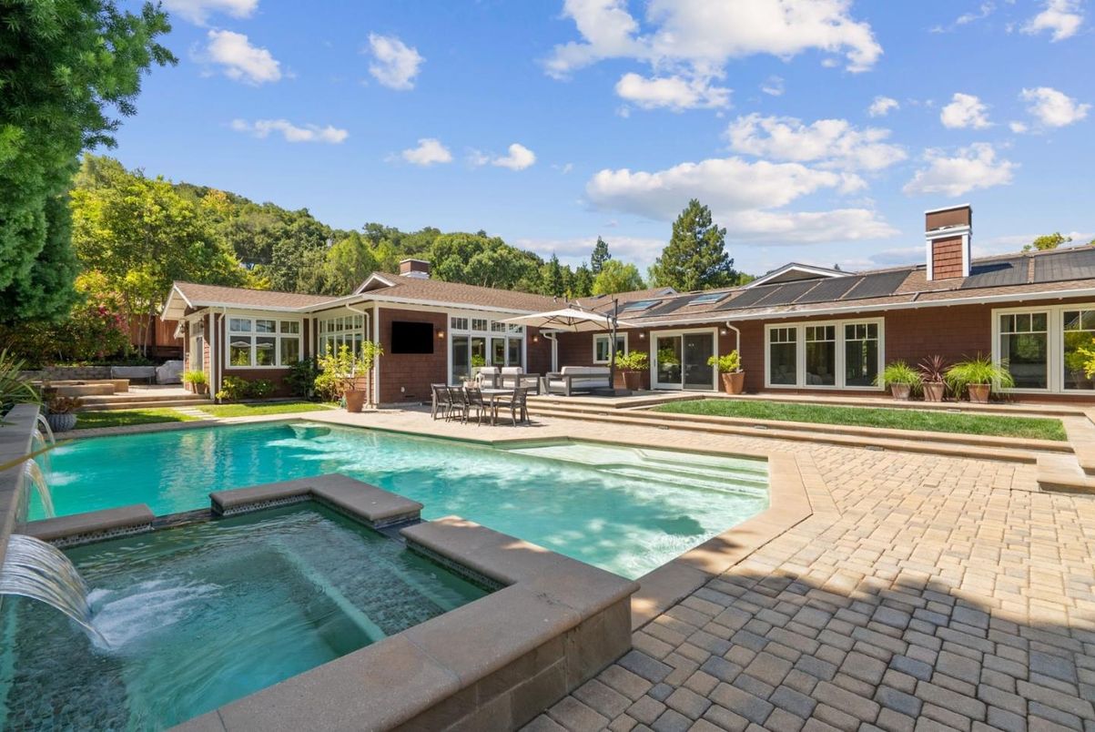 Exterior, Pool, Solar Panels
