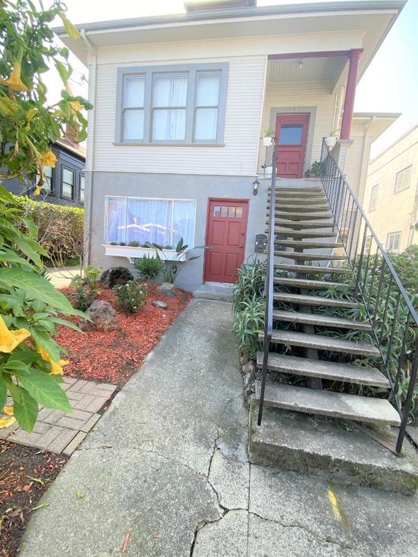 Exterior, Facade, None