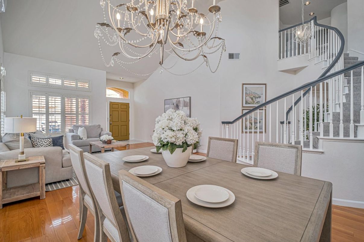Chandelier, Dining room, Interior, Living room, Wood Texture Flooring