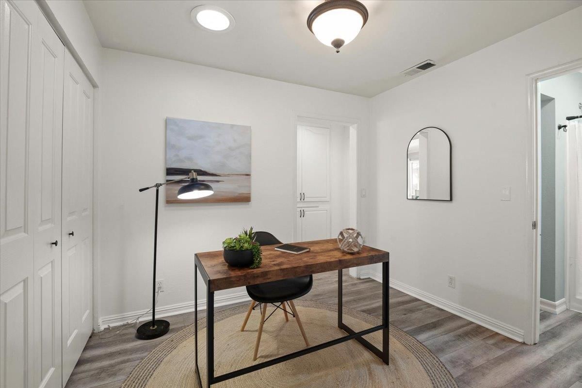 Home Office, Interior, Recessed Lighting, Wood Texture Flooring