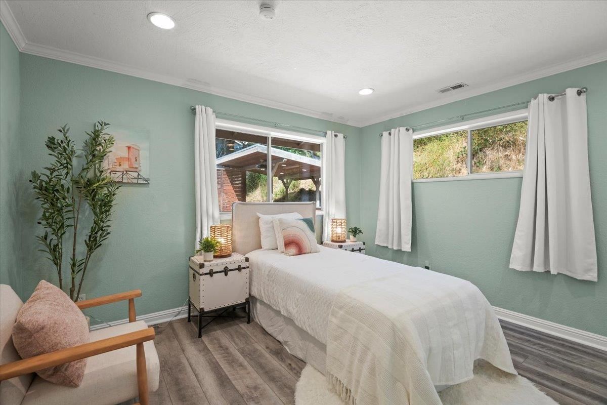 Bedroom, Interior, Recessed Lighting, Wood Texture Flooring