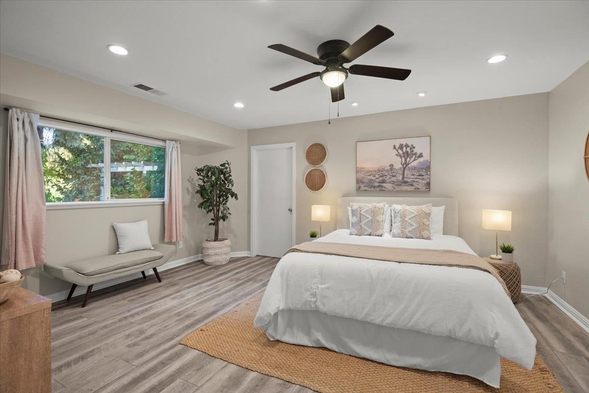 Bedroom, Interior, Recessed Lighting, Wood Texture Flooring