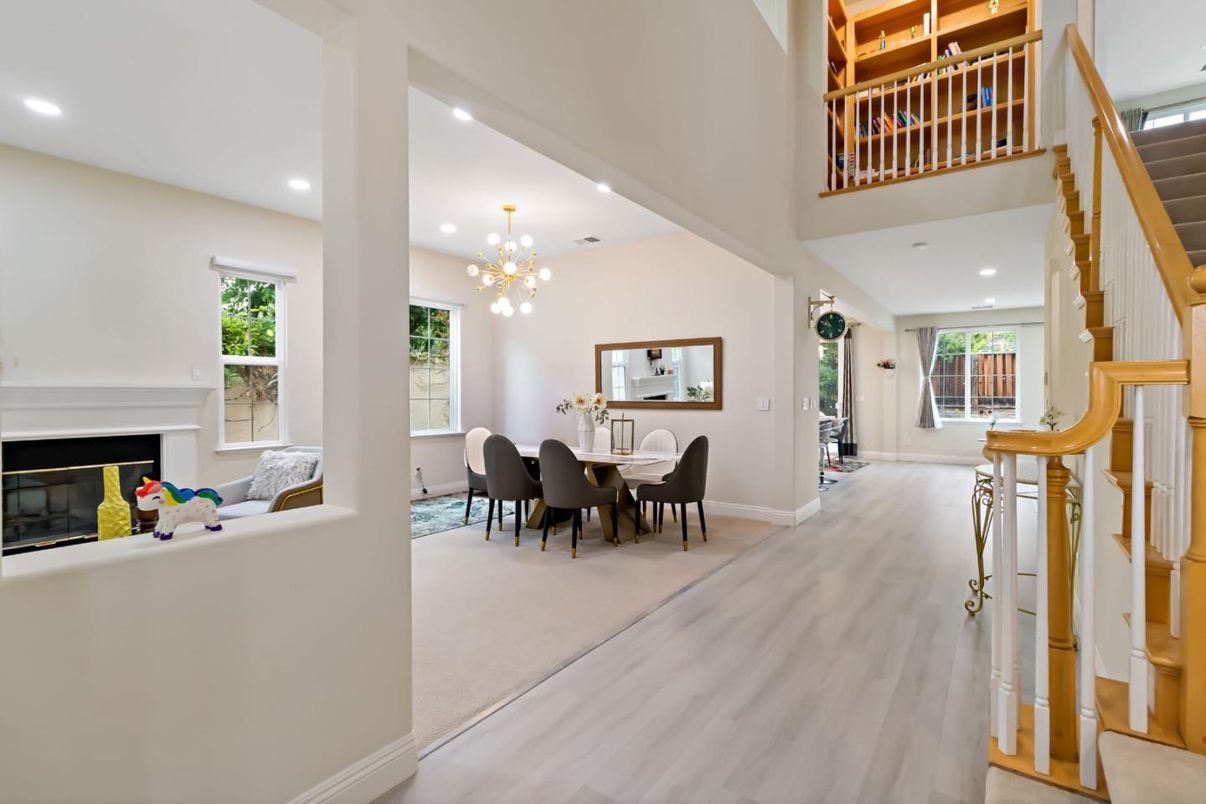 Dining room, Fireplace, Interior, Pendant Lights, Recessed Lighting, Wood Texture Flooring