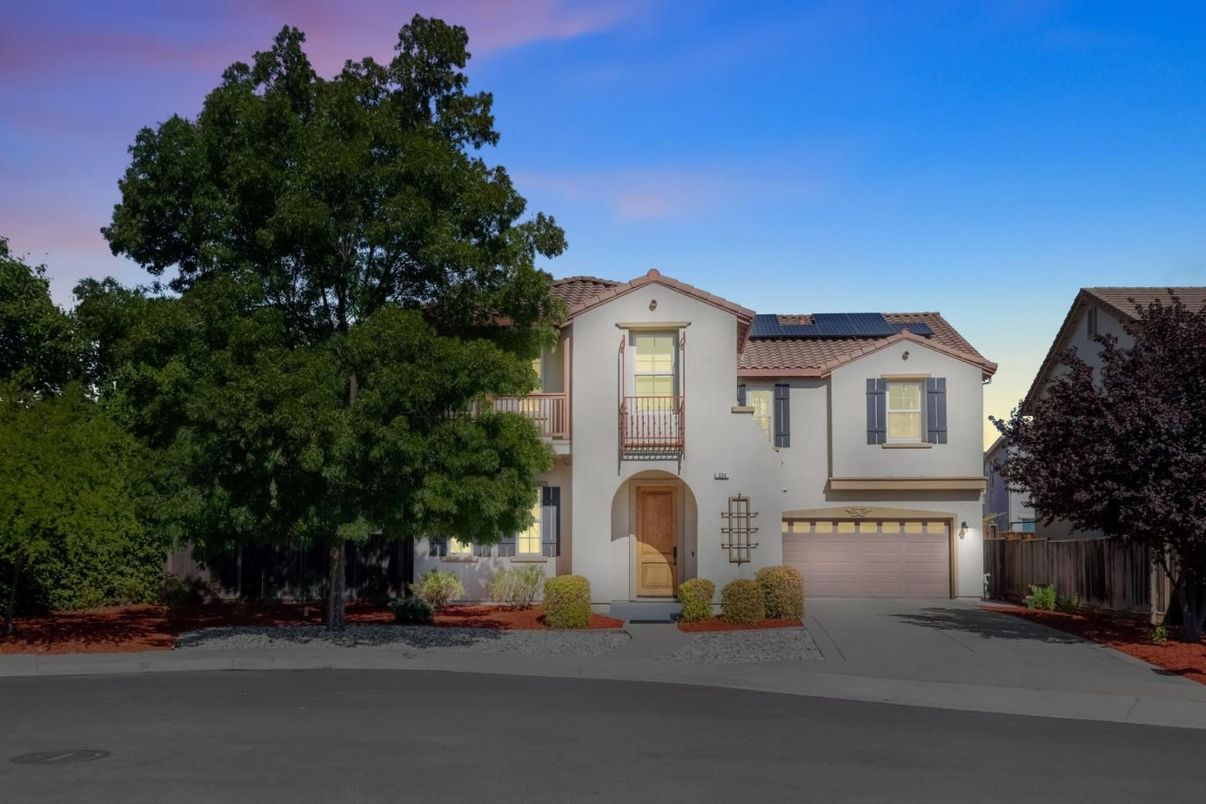 Attached, Exterior, Facade, Solar Panels, Spanish Mediterranean