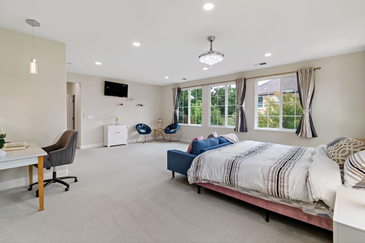 Bedroom, Home Office, Interior, Pendant Lights, Recessed Lighting