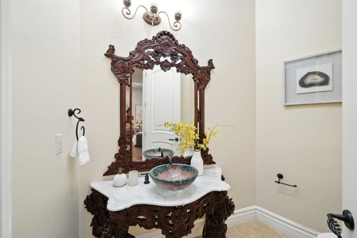 Bathroom, Interior