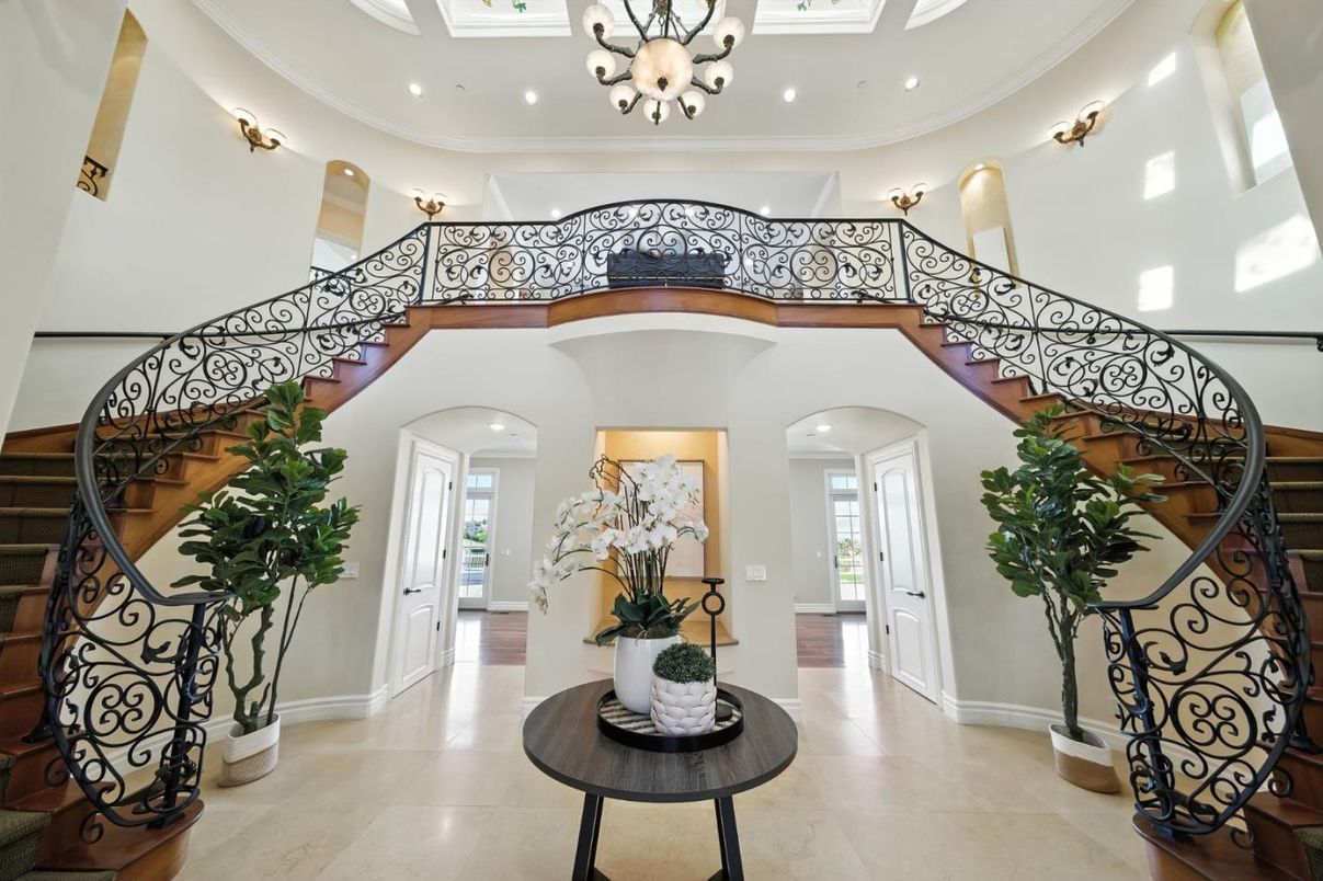 Chandelier, Interior, Recessed Lighting