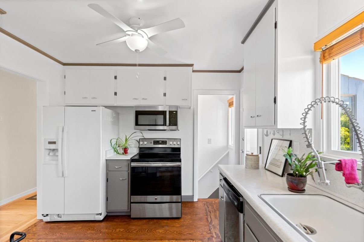 Interior, Kitchen, Stainless Steel Appliances, Wood Texture Flooring