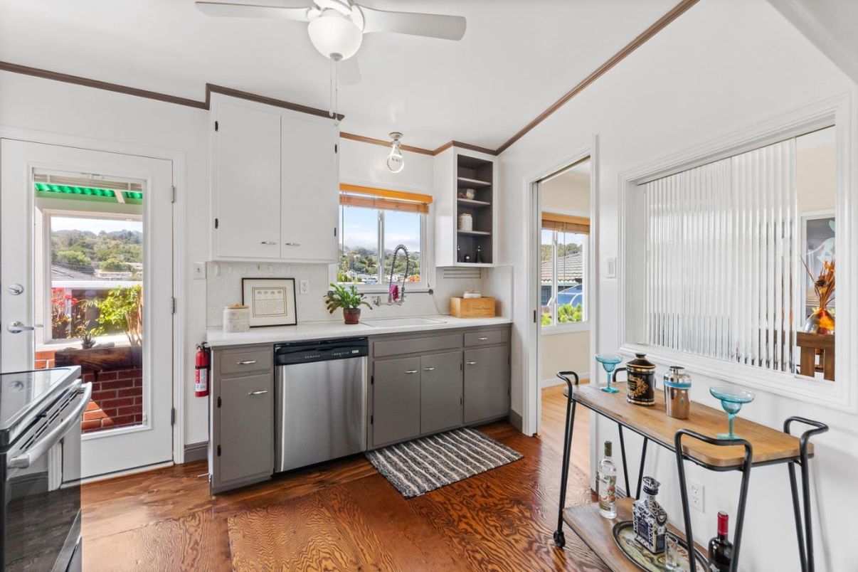 Interior, Kitchen, Wood Texture Flooring