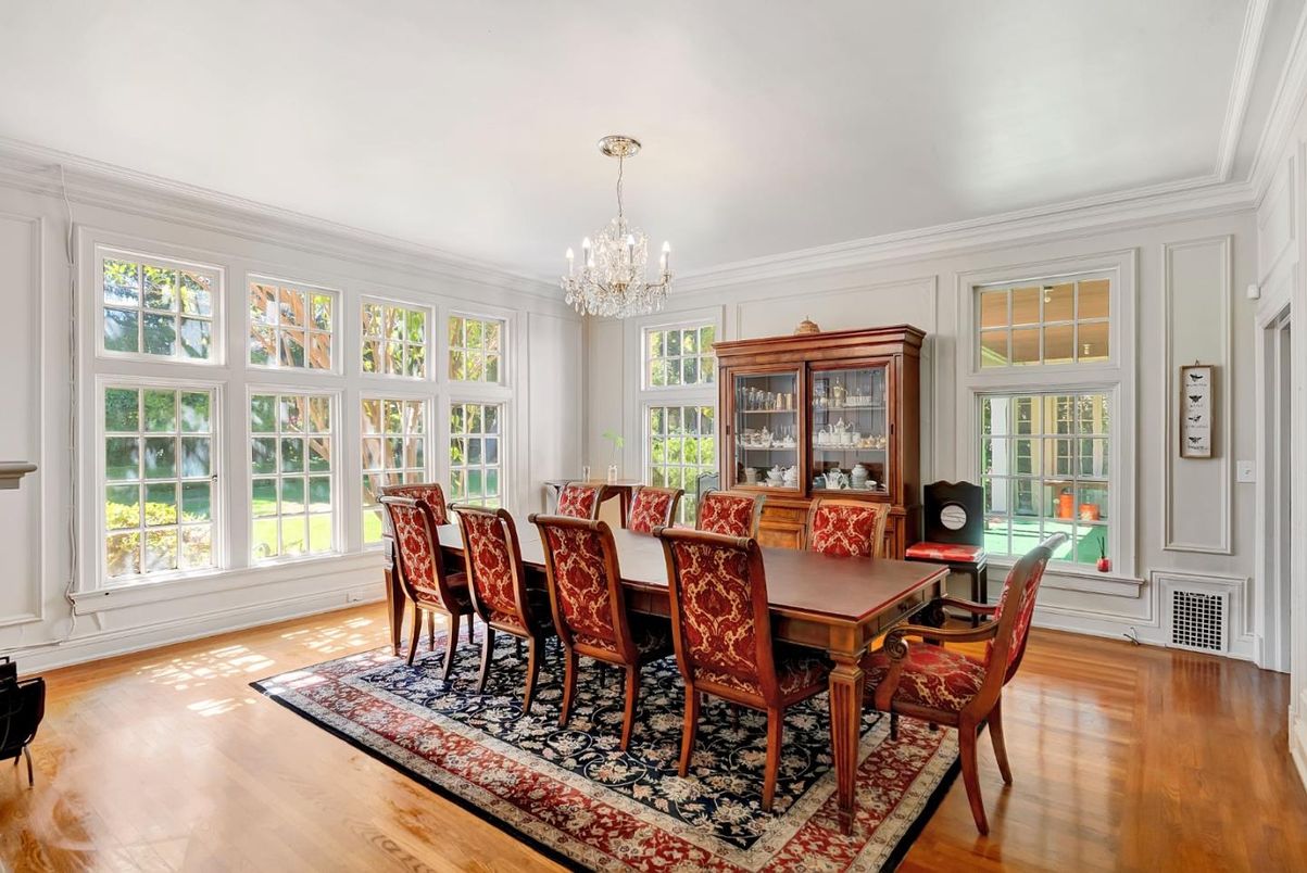 Chandelier, Dining room, Interior, Wood Texture Flooring