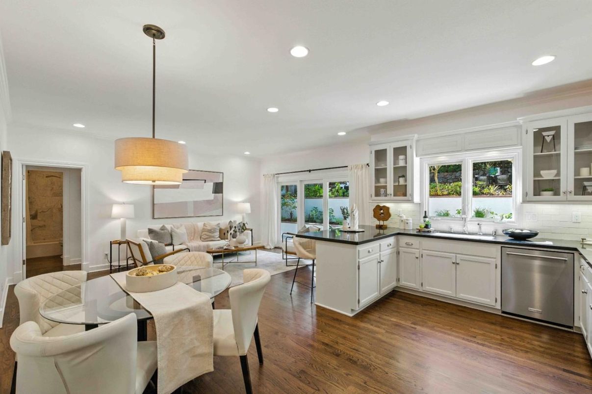 Dining room, Interior, Kitchen, Living room, Pendant Lights, Recessed Lighting, Stainless Steel Appliances, Wood Texture Flooring