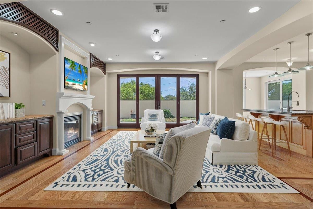 Fireplace, Interior, Living room, Pendant Lights, Recessed Lighting, Wood Texture Flooring