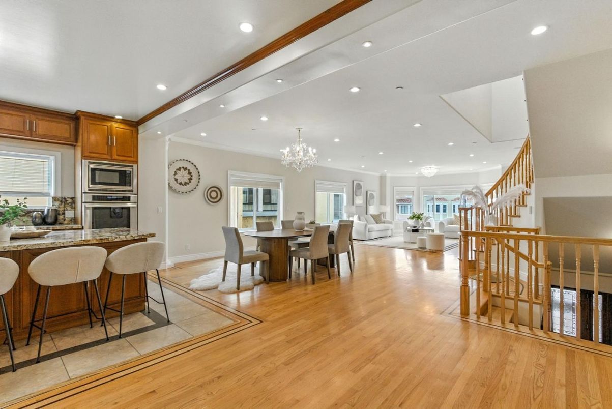 Chandelier, Dining room, Interior, Kitchen, Living room, Recessed Lighting, Stainless Steel Appliances, Wood Texture Flooring