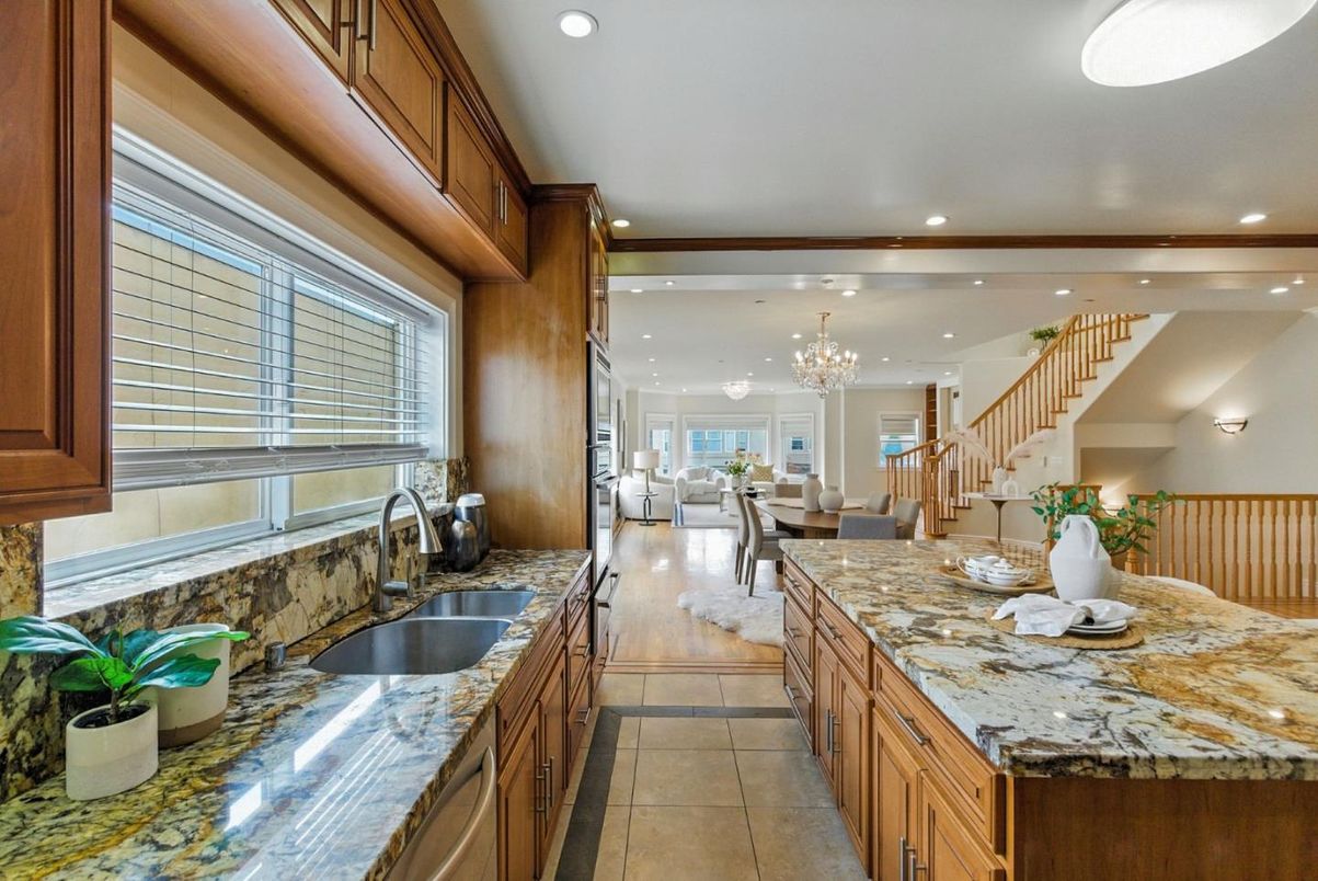 Chandelier, Dining room, Interior, Kitchen, Recessed Lighting