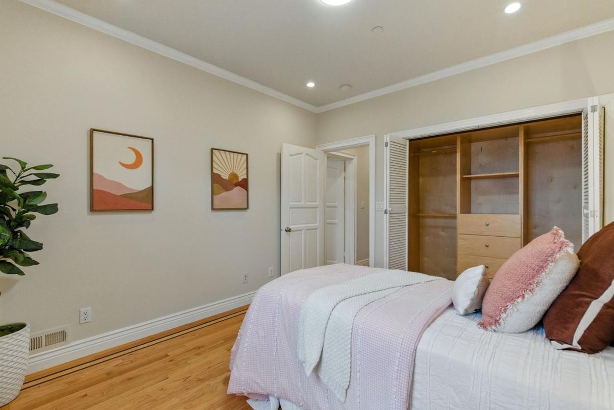 Bedroom, Interior, Recessed Lighting, Wood Texture Flooring
