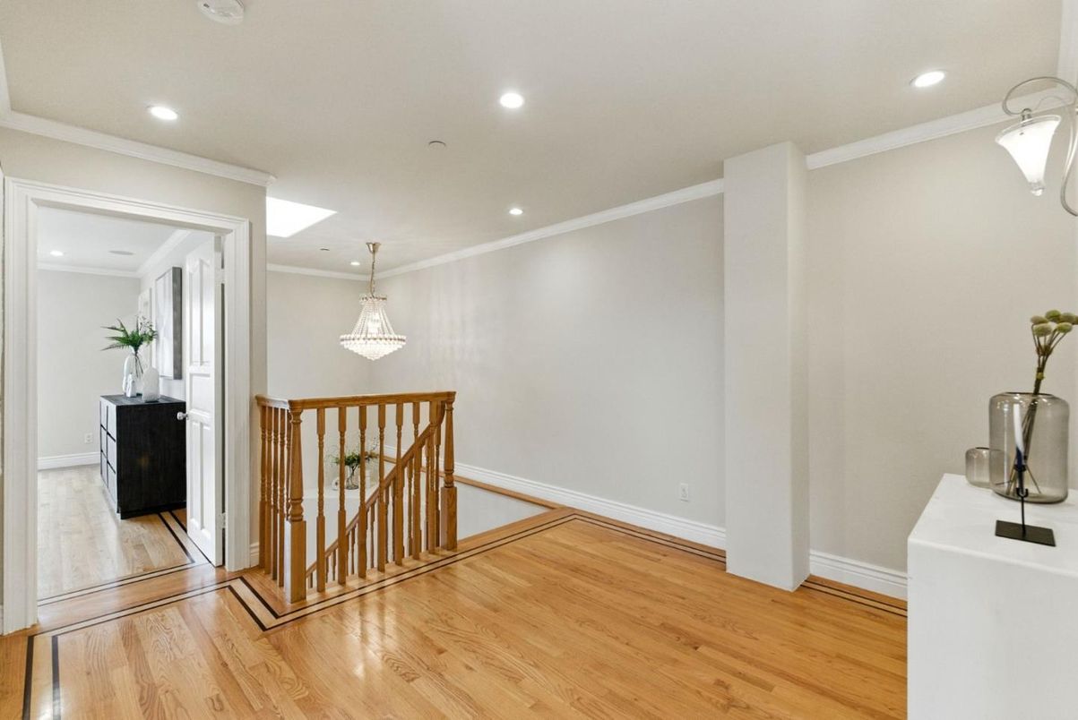 Chandelier, Interior, Recessed Lighting, Wood Texture Flooring