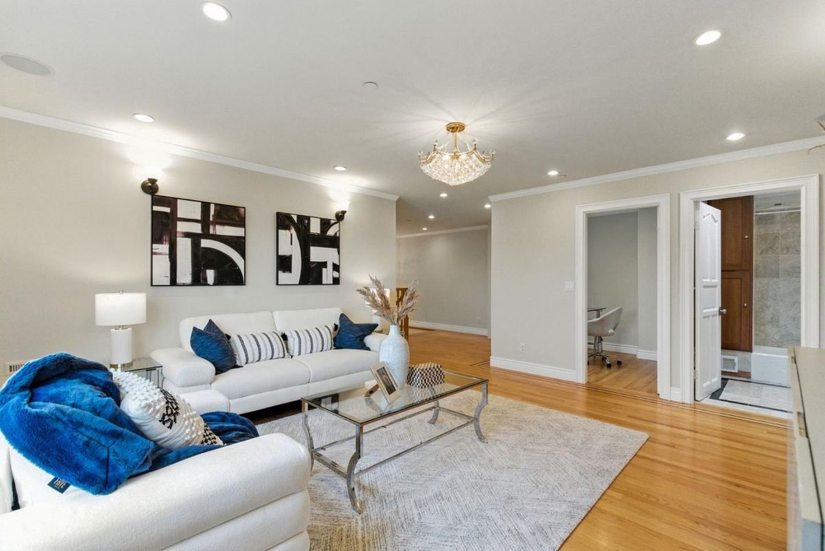 Chandelier, Interior, Living room, Recessed Lighting, Wood Texture Flooring