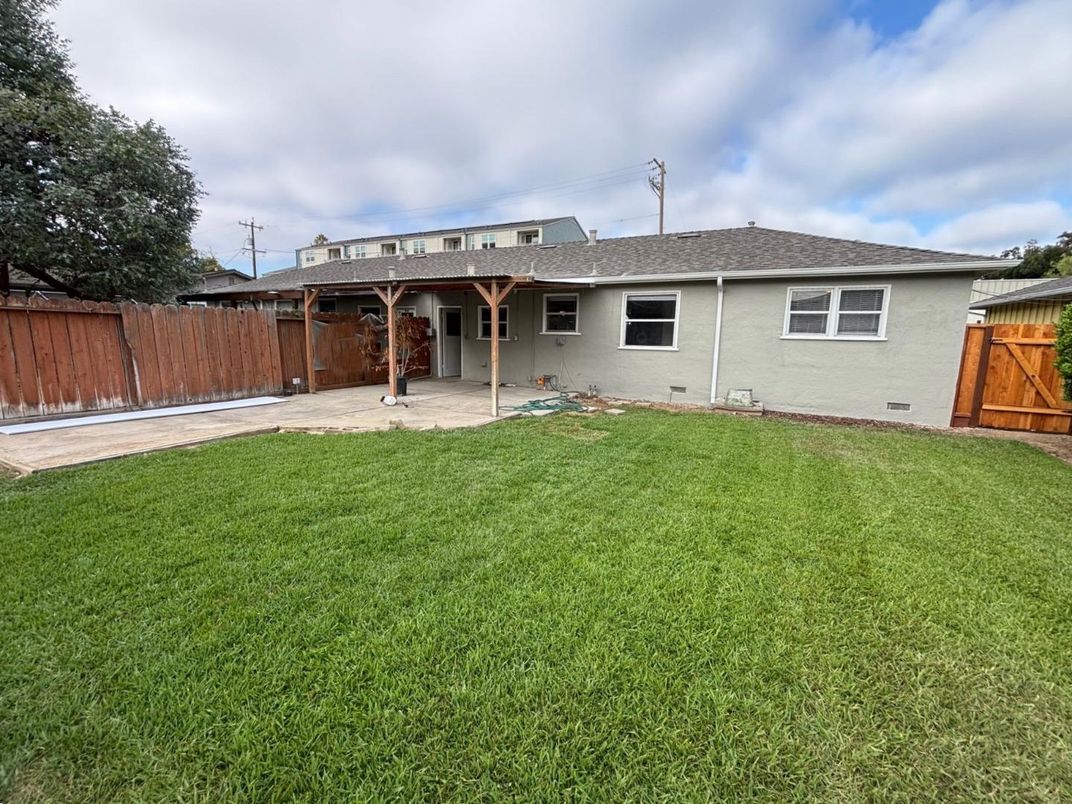 Backyard, Exterior