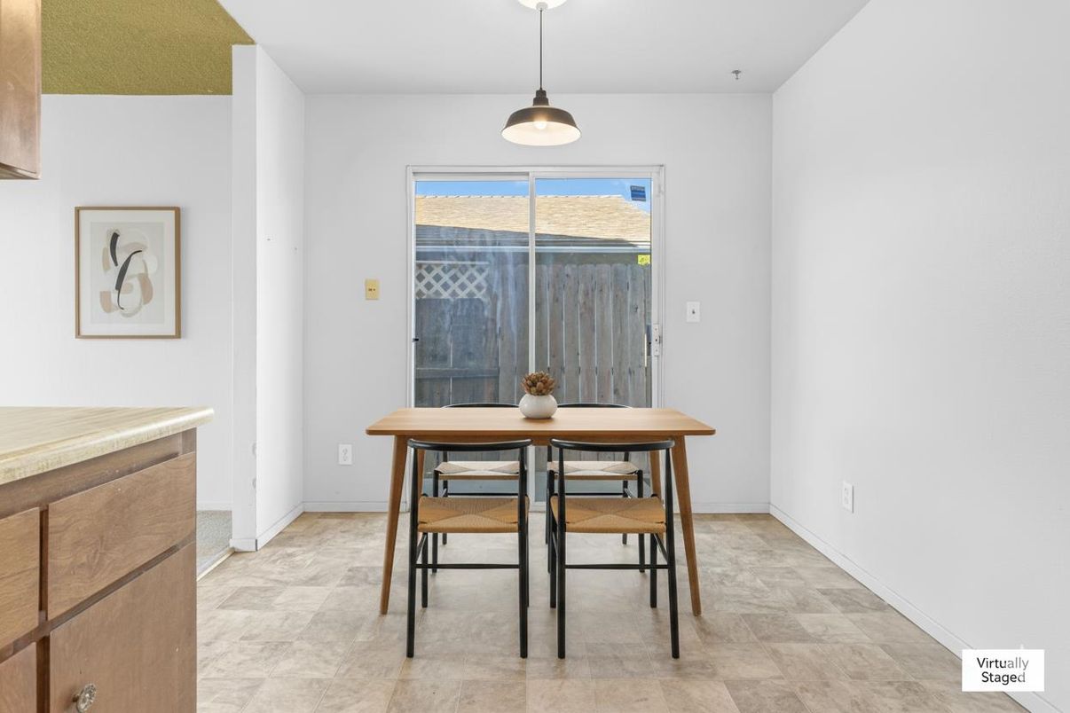 Dining room, Interior, Pendant Lights