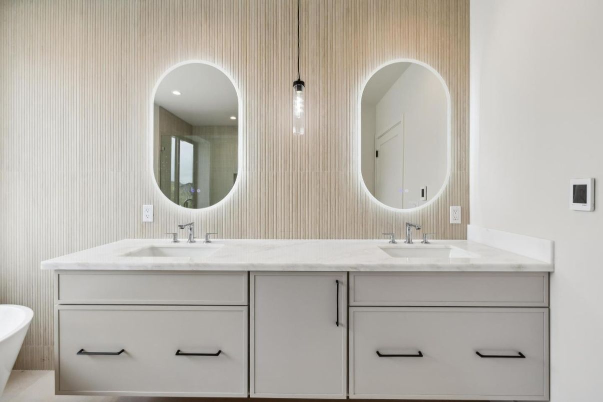 Bathroom, Dual Sink Vanities, Interior, Pendant Lights, Recessed Lighting