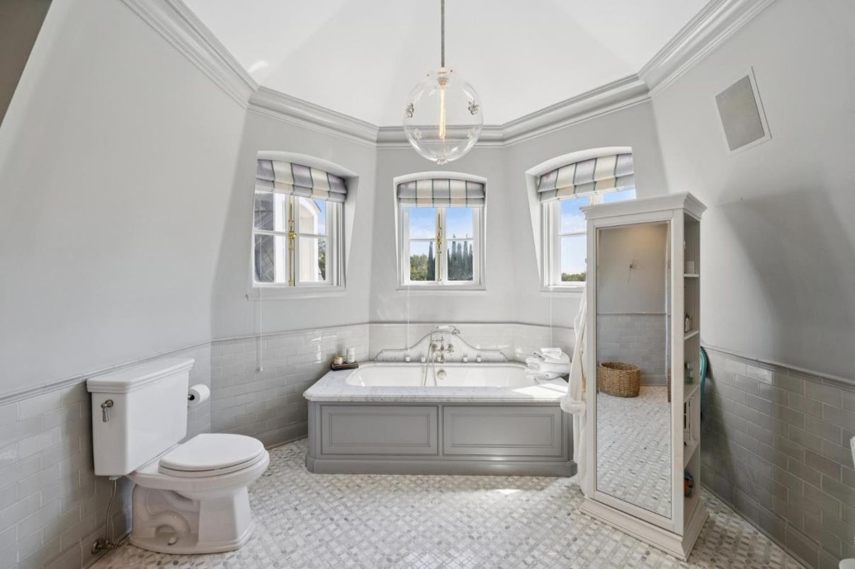 Bathroom, Interior, Pendant Lights