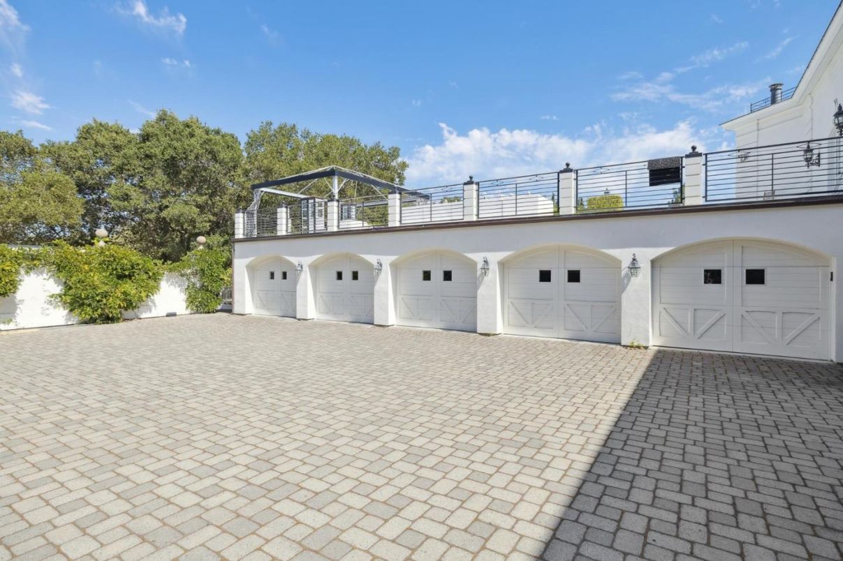 Detached Garage, Exterior