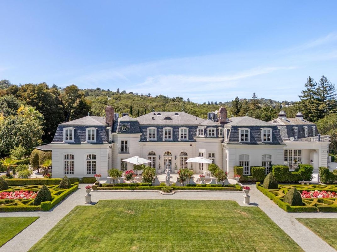 Backyard, Exterior, Facade, French Provincial