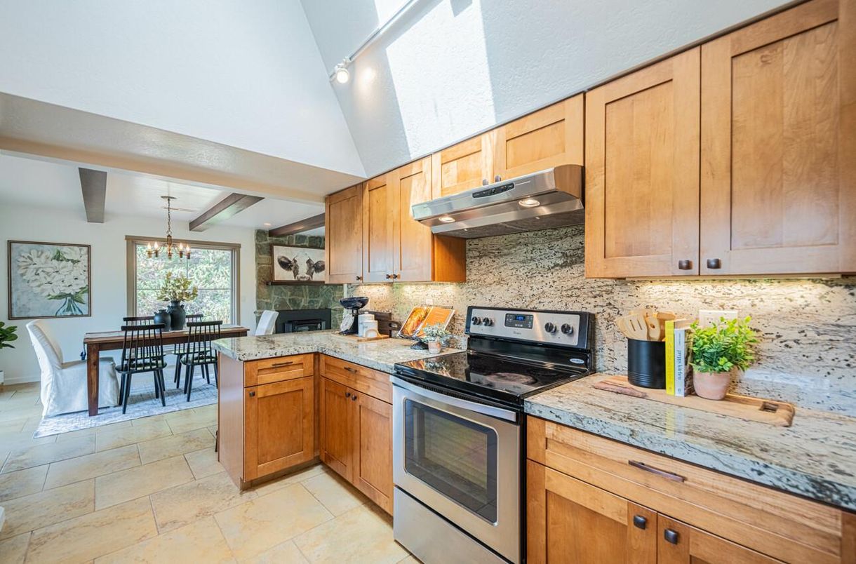 Chandelier, Dining room, Interior, Kitchen, Pendant Lights, Stainless Steel Appliances, Wooden Beams