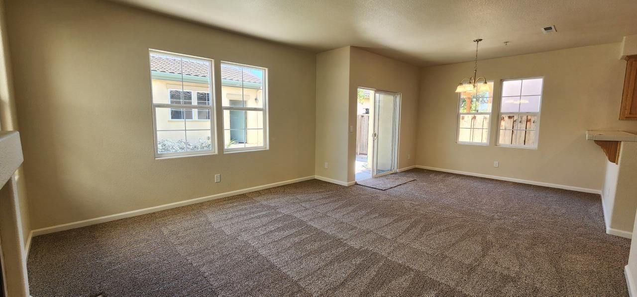 Chandelier, Empty room, Interior