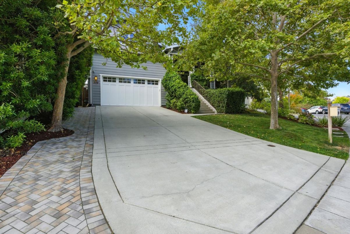 Detached Garage, Exterior