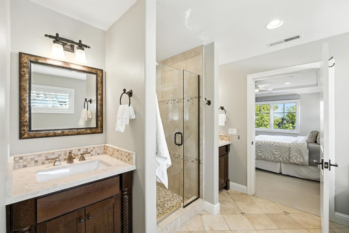 Bathroom, Bedroom, Glass Shower, Interior, Recessed Lighting