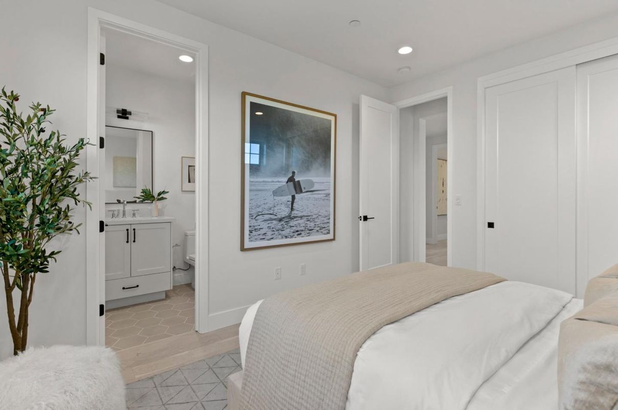 Bedroom, Interior, Recessed Lighting