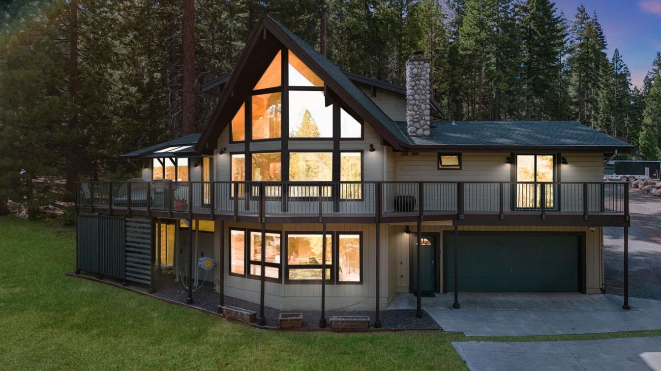 Attached, Backyard, Exterior, Facade, A Frame