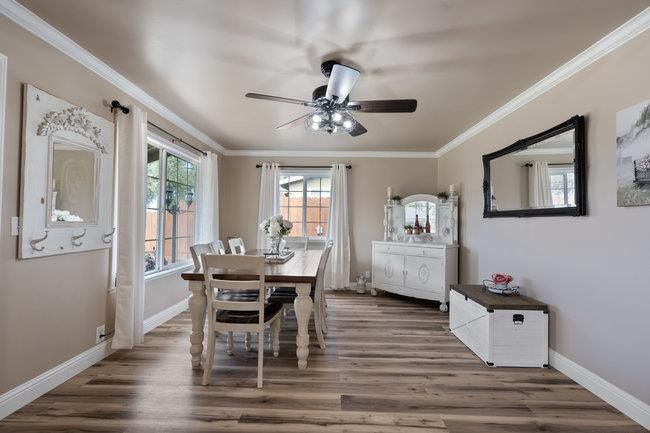 Dining room, Interior, Wood Texture Flooring