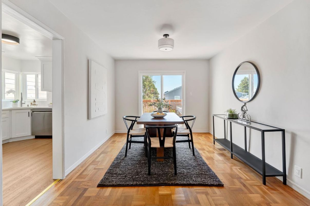 Dining room, Interior, Kitchen, Stainless Steel Appliances, Wood Texture Flooring